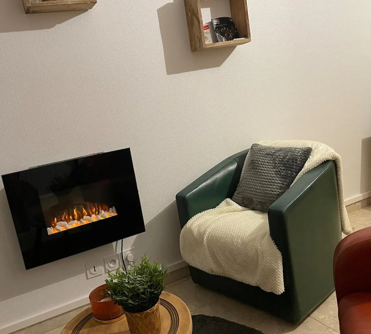 Le Lorient Duplex En Plein Centre De Mordelles Apartment